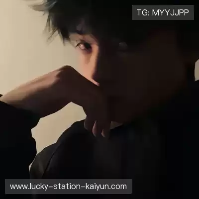 束启万